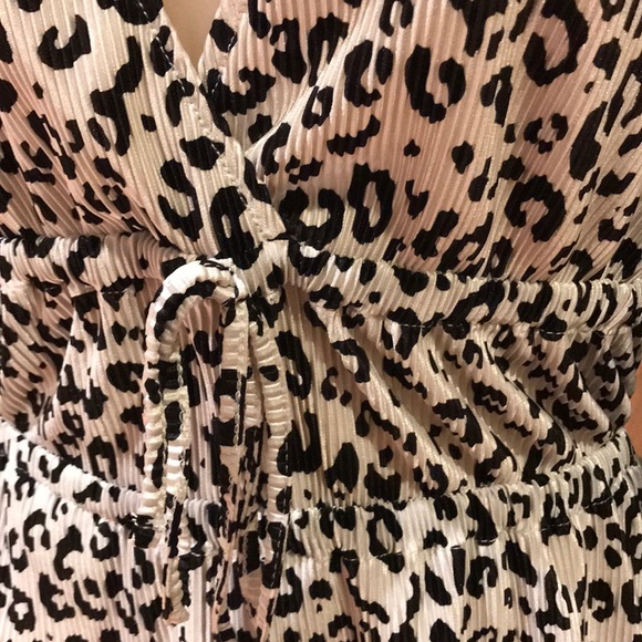 ZARA blouse print pattern .Small - Picture 2 of 5